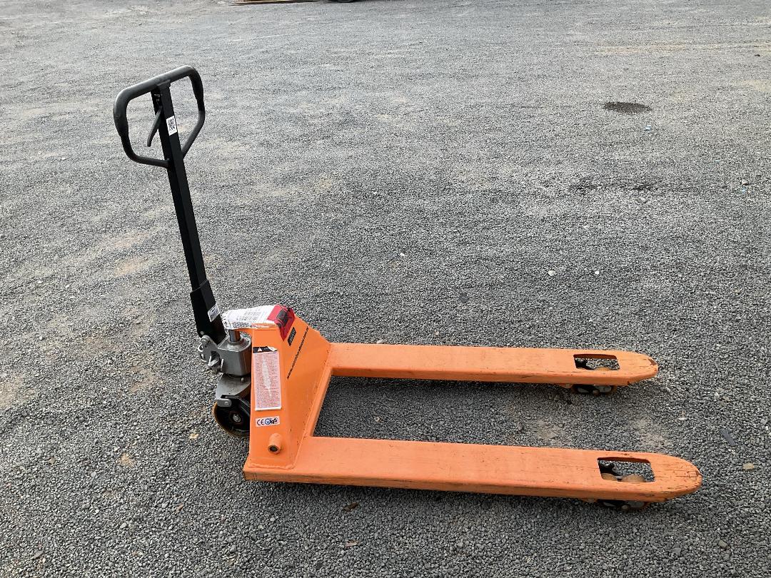 Photo '3' of Pallet Jack