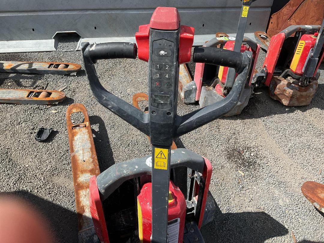 Photo '5' of AstroLift Electric Pallet Jack