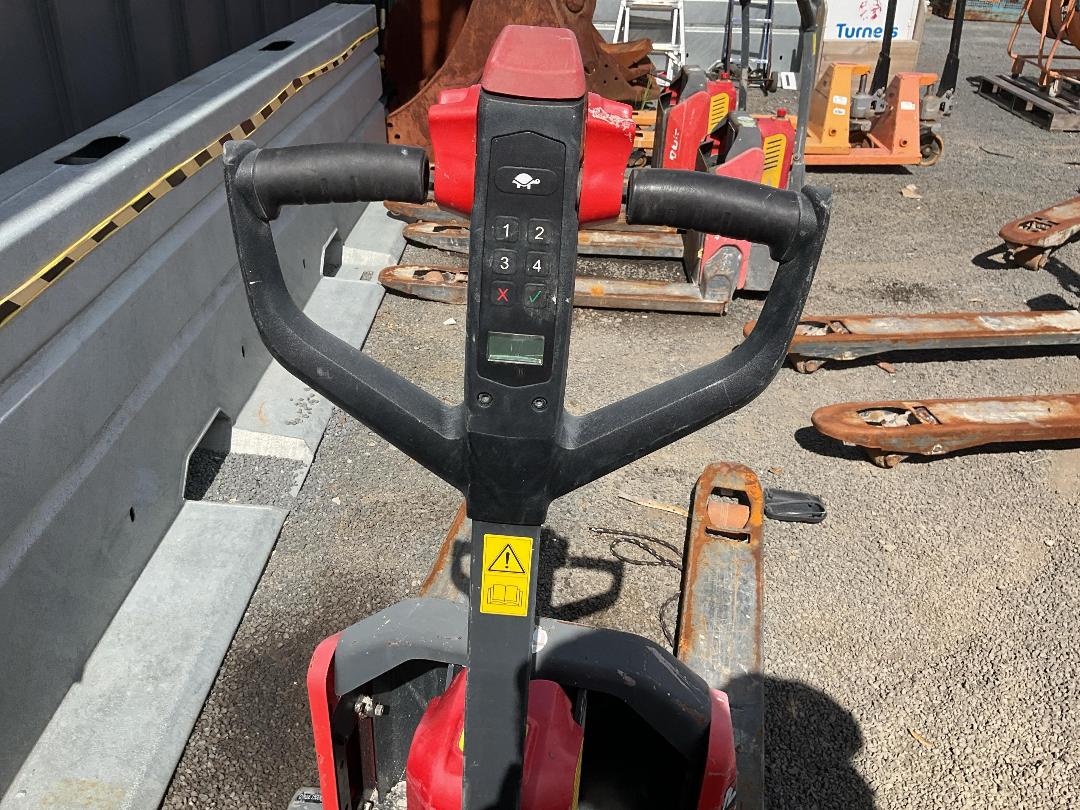 Photo '6' of AstroLift Electric Pallet Jack