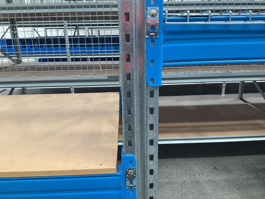 Photo '7' of Silver & Blue Pallet Racking