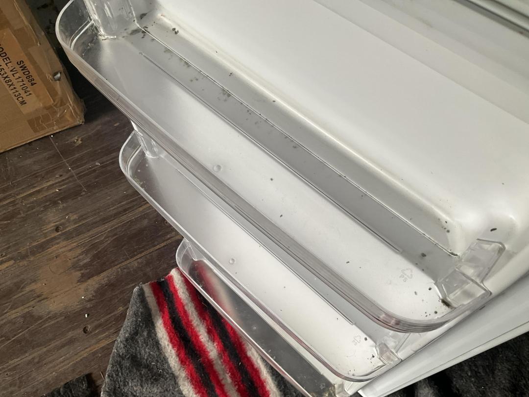 Photo '13' of Haier Bar Refridgerator