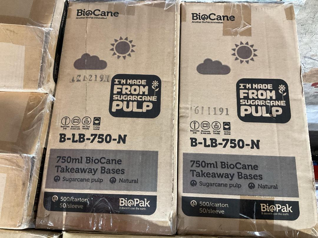 Photo '9' of Bulk Assortment of Paper Takeaway Lids, Bases, Cups, Cup Holders Photo '9' of Bulk Assortment of Paper Takeaway Lids, Bases, Cups, Cup Holders