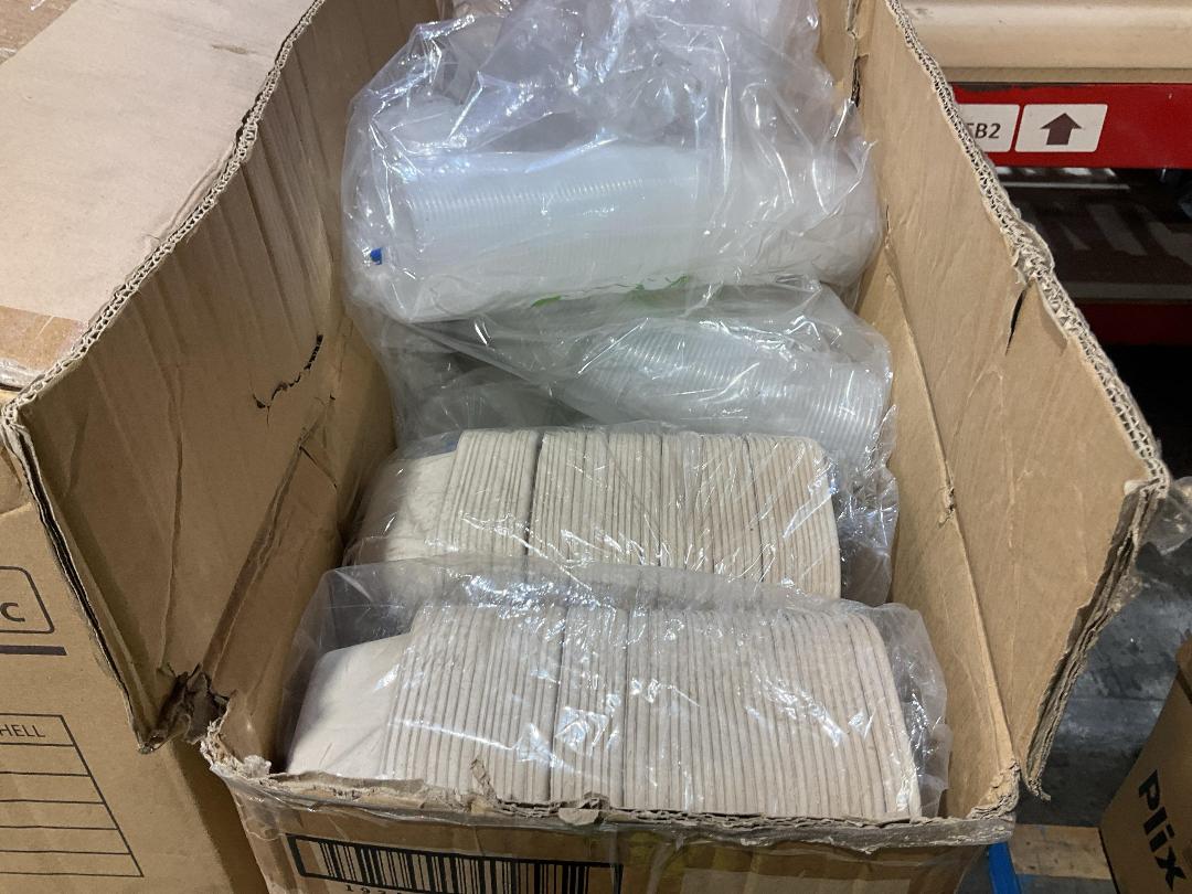 Photo '7' of Bulk Assortment of Paper Takeaway Lids, Bases, Cups, Cup Holders Photo '7' of Bulk Assortment of Paper Takeaway Lids, Bases, Cups, Cup Holders