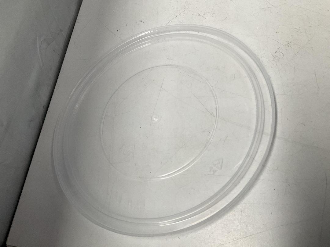 Photo '4' of Various Lids and Some Containers