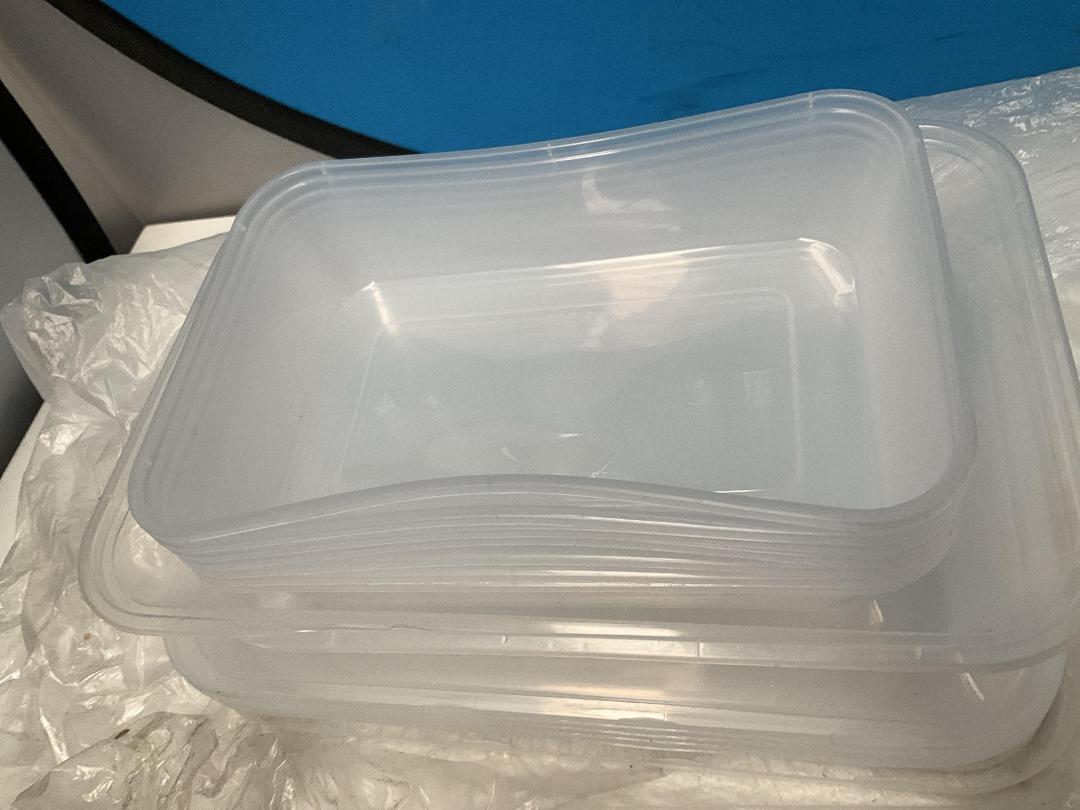 Photo '21' of Various Lids and Some Containers