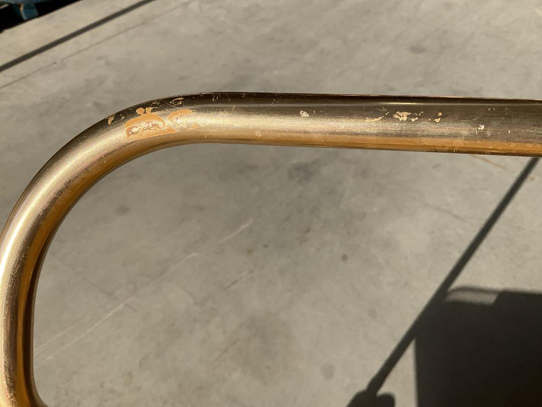 Photo '3' of Gold Coloured/Brown Coloured Service Cart/Trolley Photo '3' of Gold Coloured/Brown Coloured Service Cart/Trolley