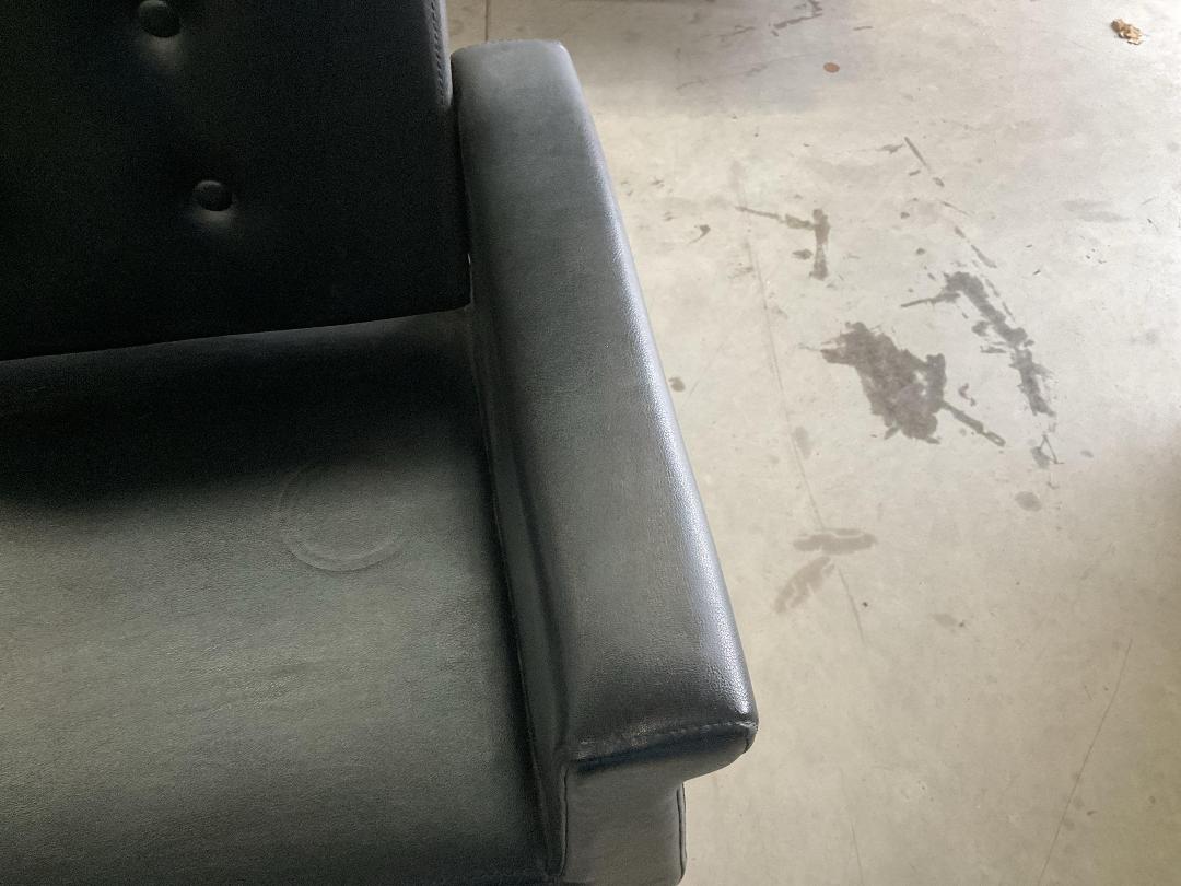 Photo '6' of Hairdressing / Barbering Black Salon Chair