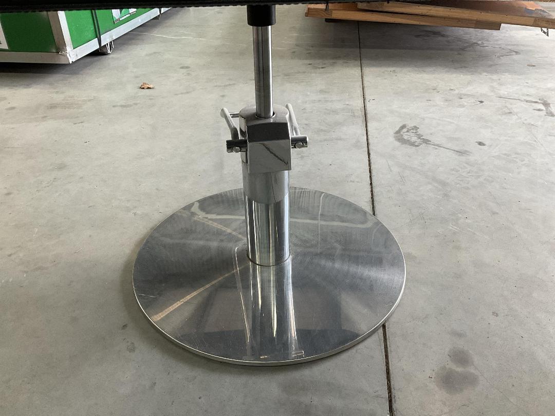 Photo '9' of Hairdressing / Barbering Black Salon Chair