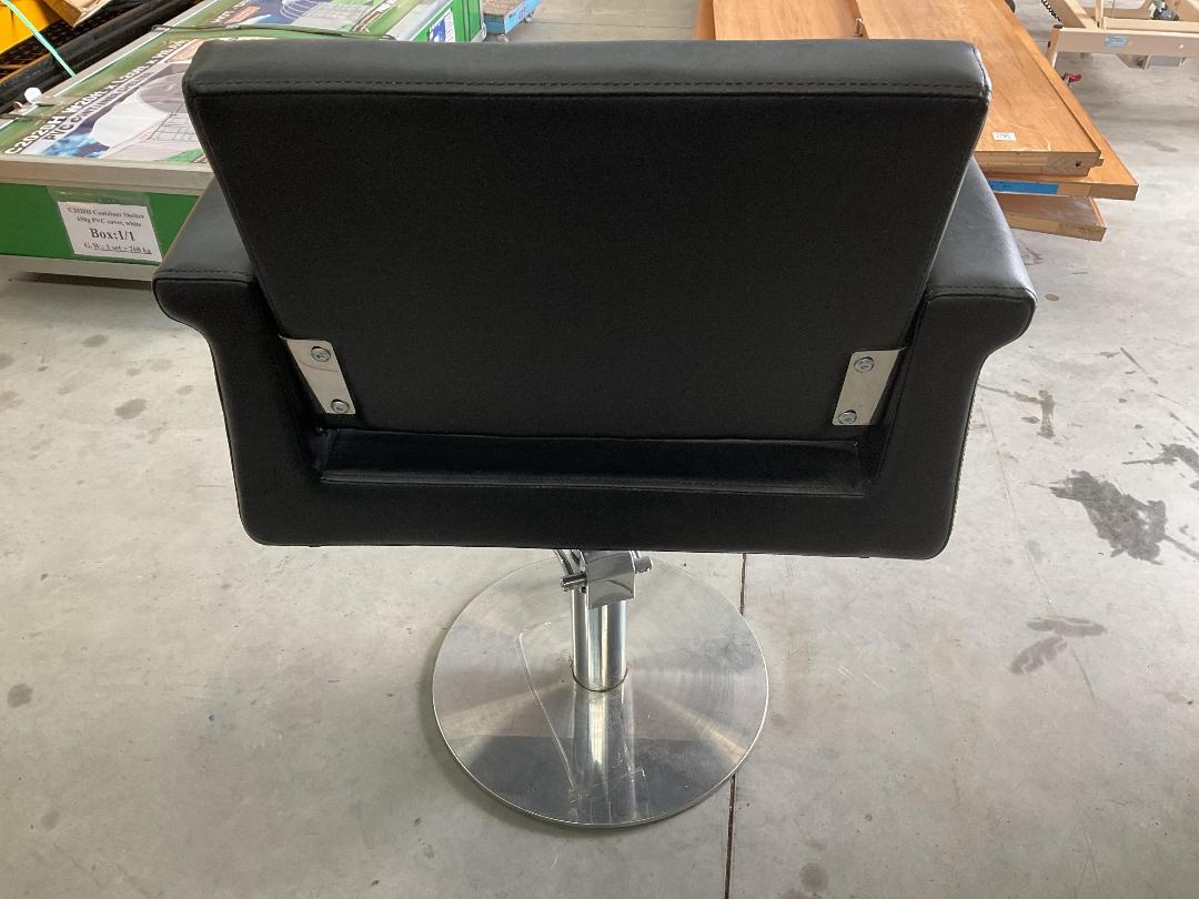 Photo '12' of Hairdressing / Barbering Salon Chair - Black