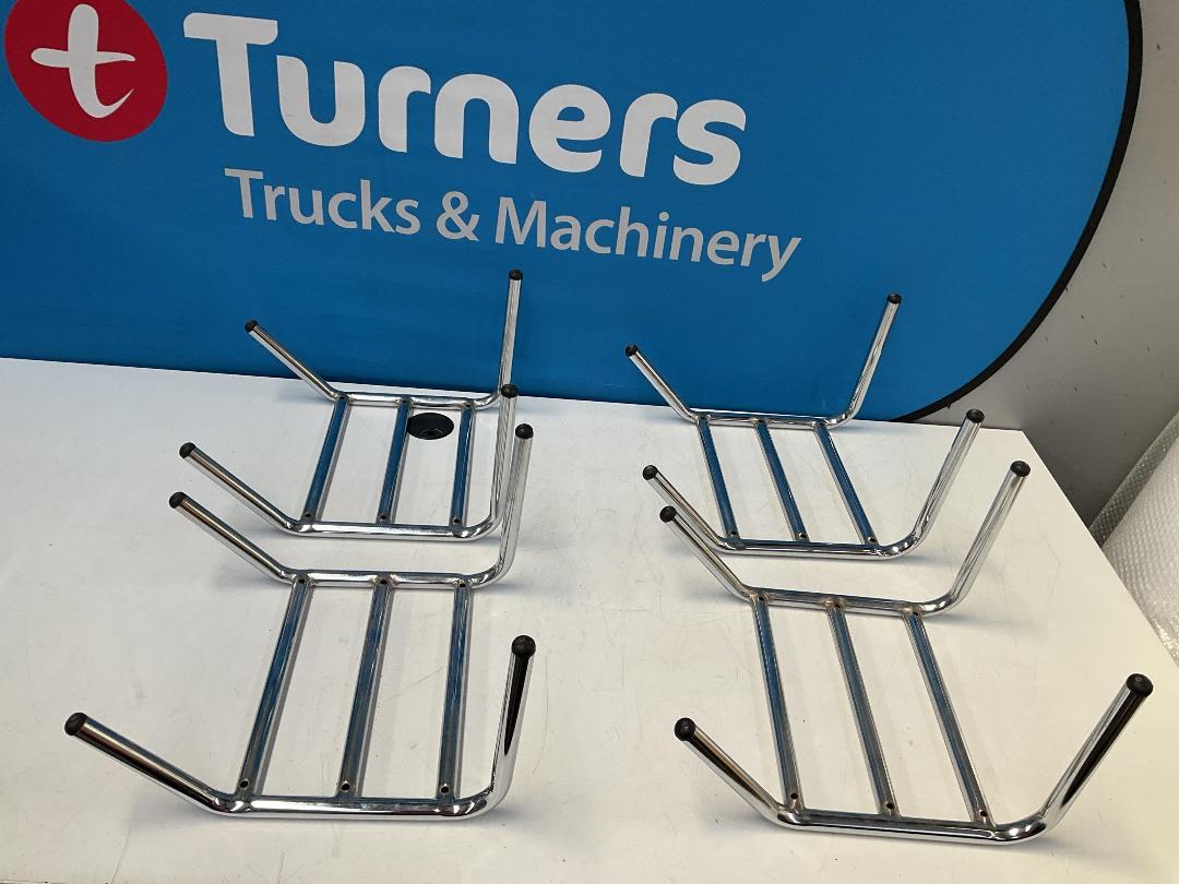 Photo '9' of 4x Metal-Like Silver Coloured Foot Rests