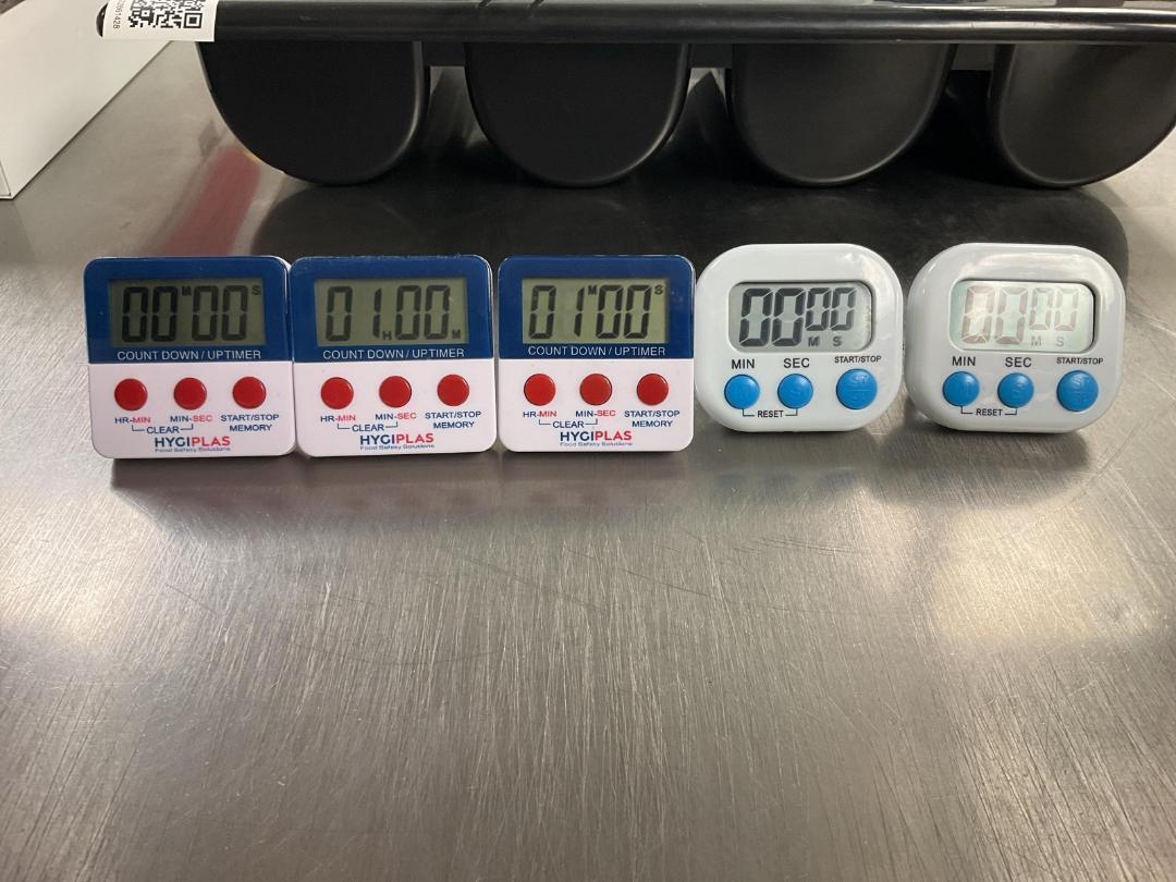 Photo '5' of Tray with various kitchen items Photo '5' of Tray with various kitchen items