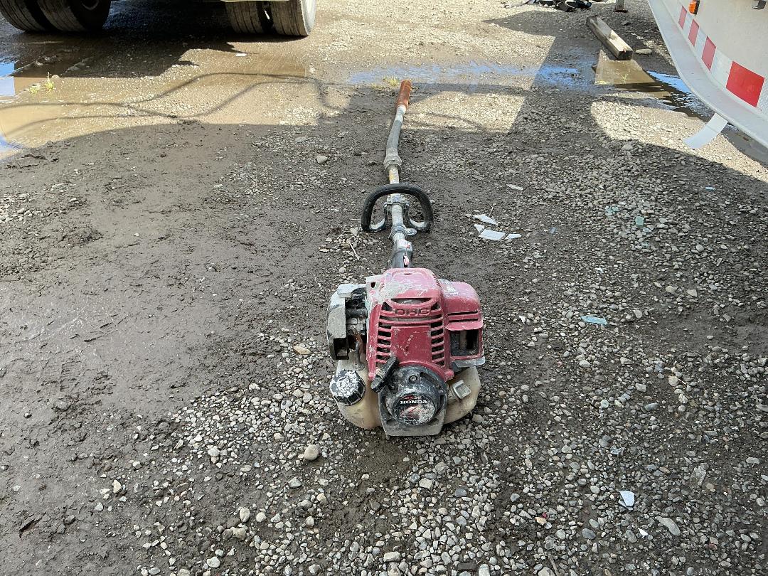 Photo '2' of TSSVIBE Concrete Vibrator