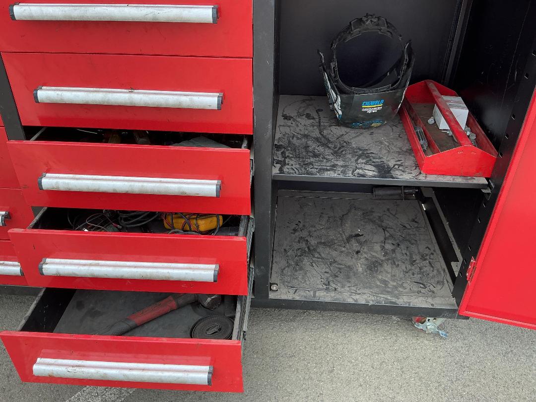 Photo '6' of Tool Chest