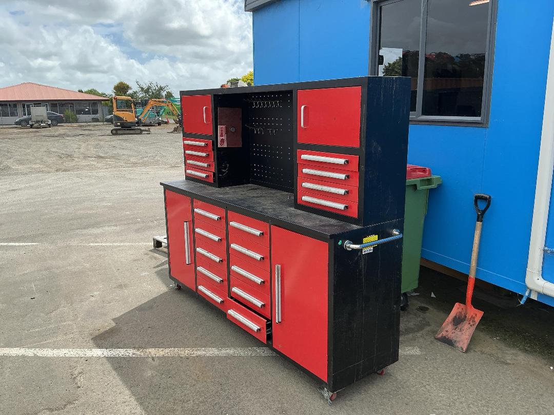 Photo '3' of Tool Chest