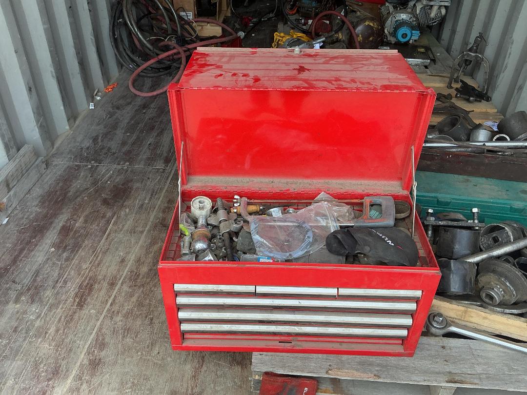 Photo '2' of Jonnesway Tool Box