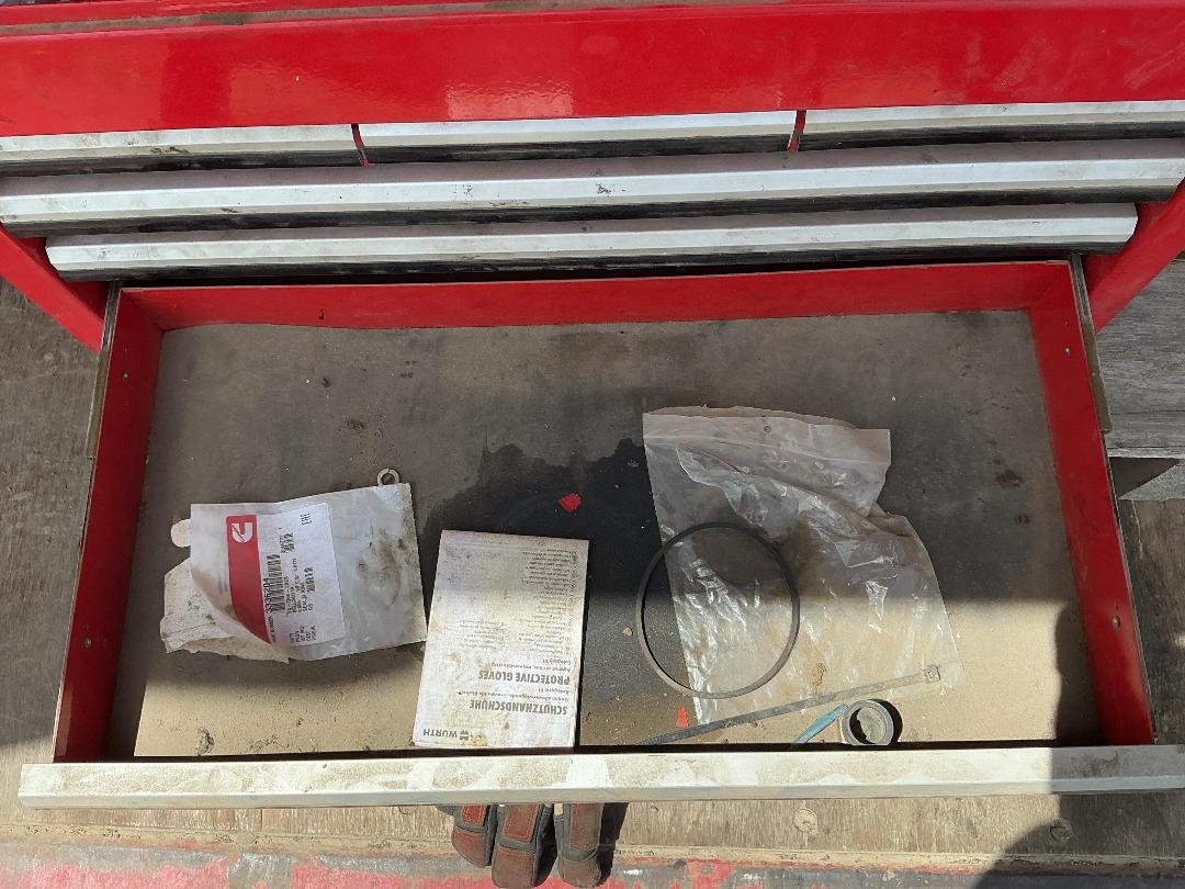 Photo '7' of Jonnesway Tool Box