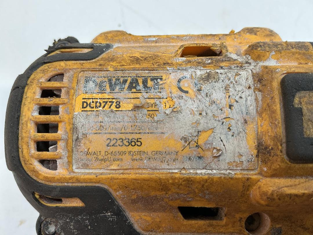 Photo '2' of DeWalt Hammer Drill & Battery