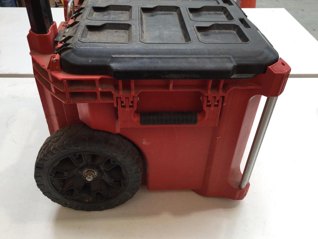 Photo '5' of Milwaukee PACKOUT Rolling Toolbox