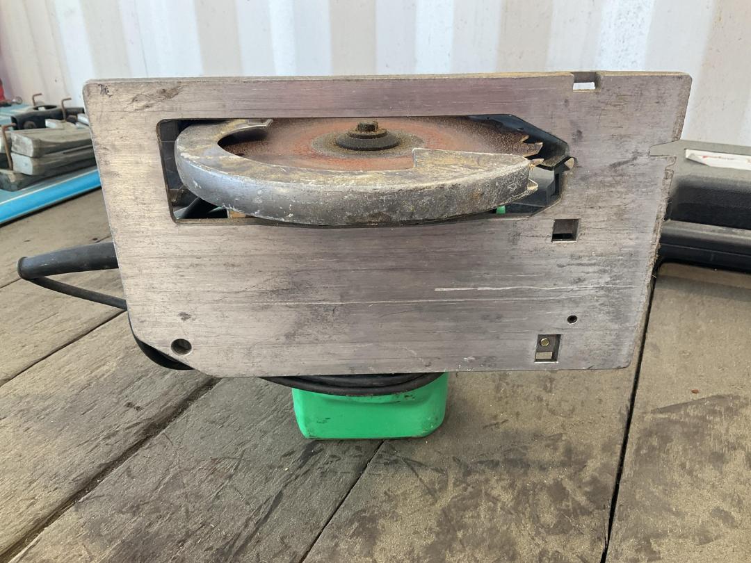 Photo '5' of Hitachi C 7SB2 185mm circular saw Photo '5' of Hitachi C 7SB2 185mm circular saw