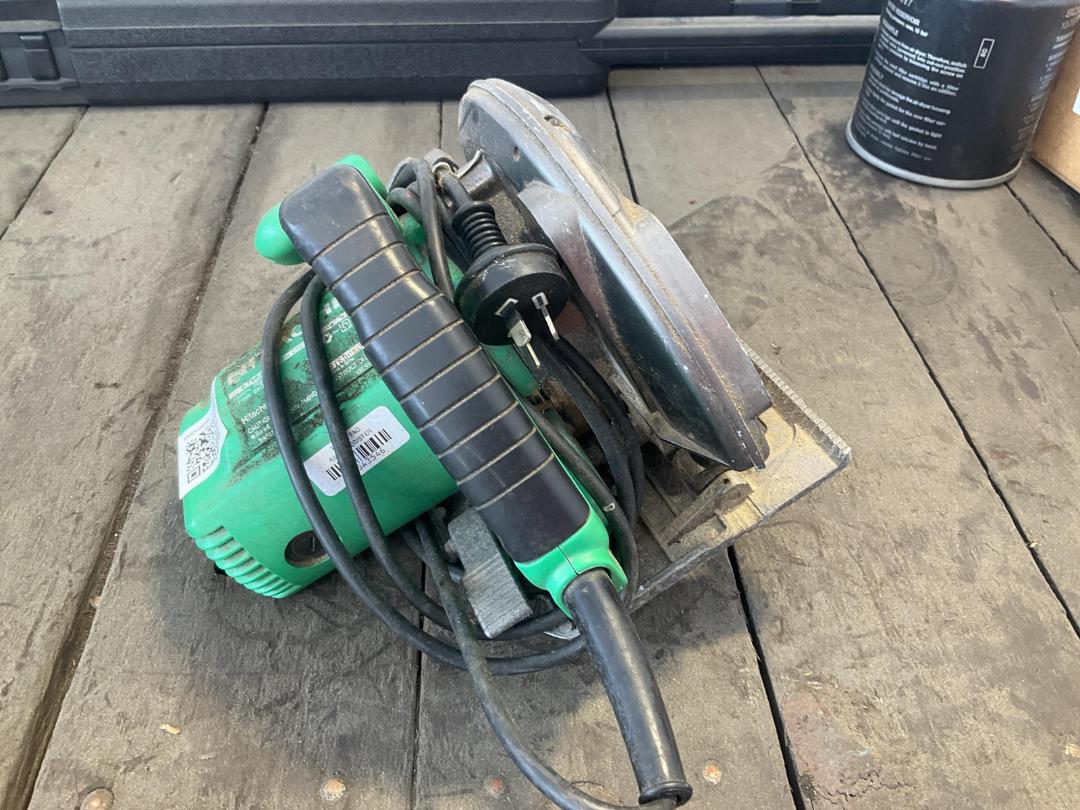 Photo '3' of Hitachi C 7SB2 185mm circular saw Photo '3' of Hitachi C 7SB2 185mm circular saw