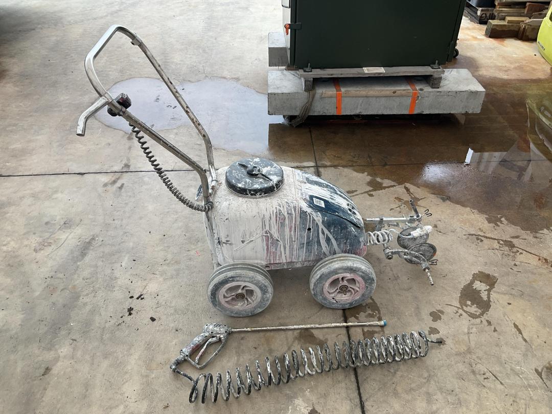 Photo '4' of Fleet Kombi Line Marker Photo '4' of Fleet Kombi Line Marker