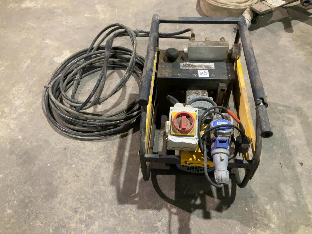 Photo '2' of Darda EP2 Electric Powerpack Photo '2' of Darda EP2 Electric Powerpack