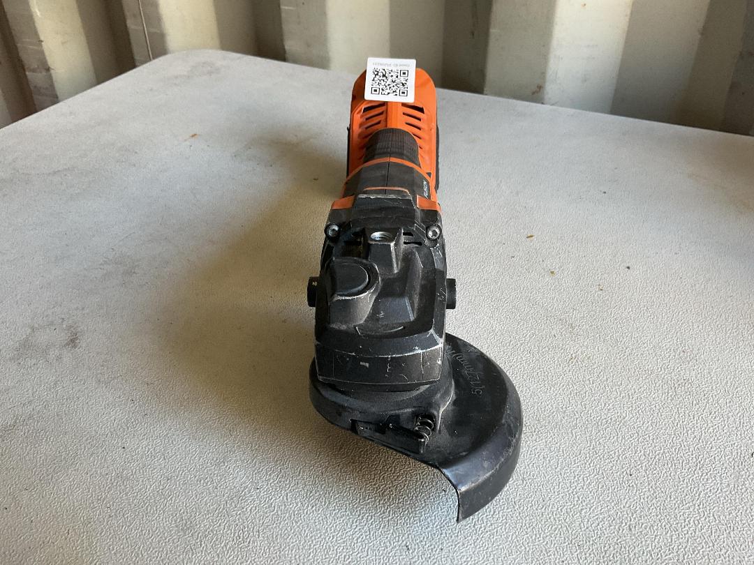 Photo '3' of AEG Angle Grinder