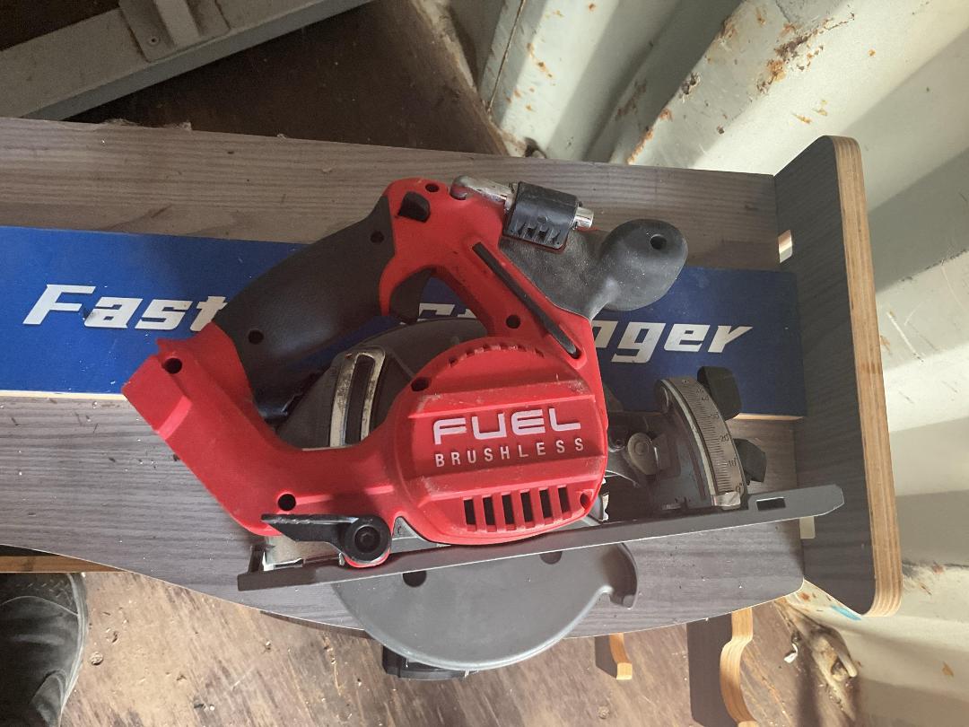 Photo '3' of Milwaukee Circular Saw Photo '3' of Milwaukee Circular Saw