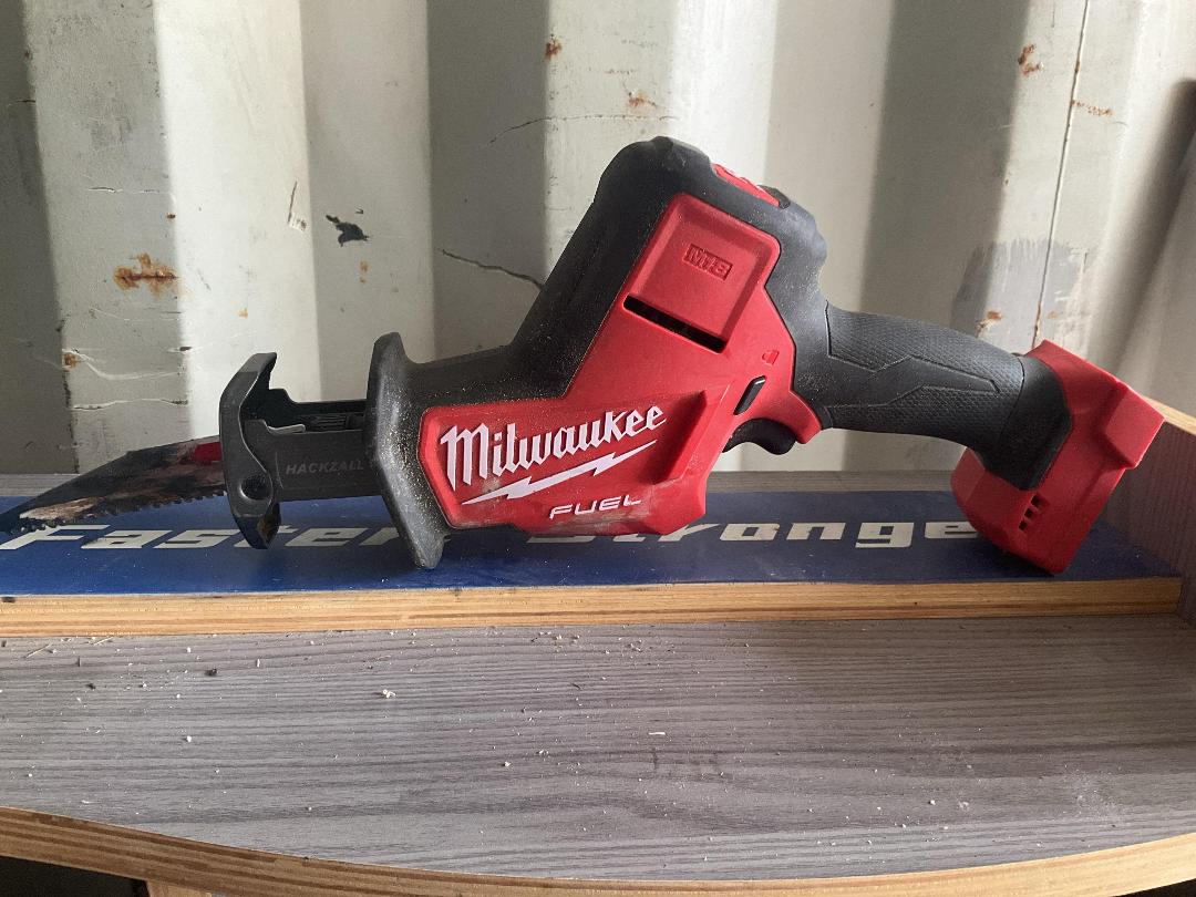 Photo '2' of Milwaukee Reciprocating Saw Photo '2' of Milwaukee Reciprocating Saw