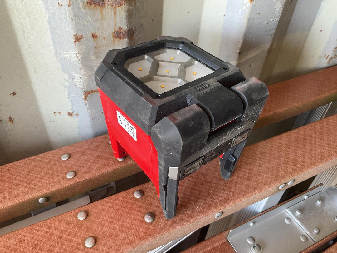 Photo '3' of Milwaukee Pivoting Area Light Photo '3' of Milwaukee Pivoting Area Light