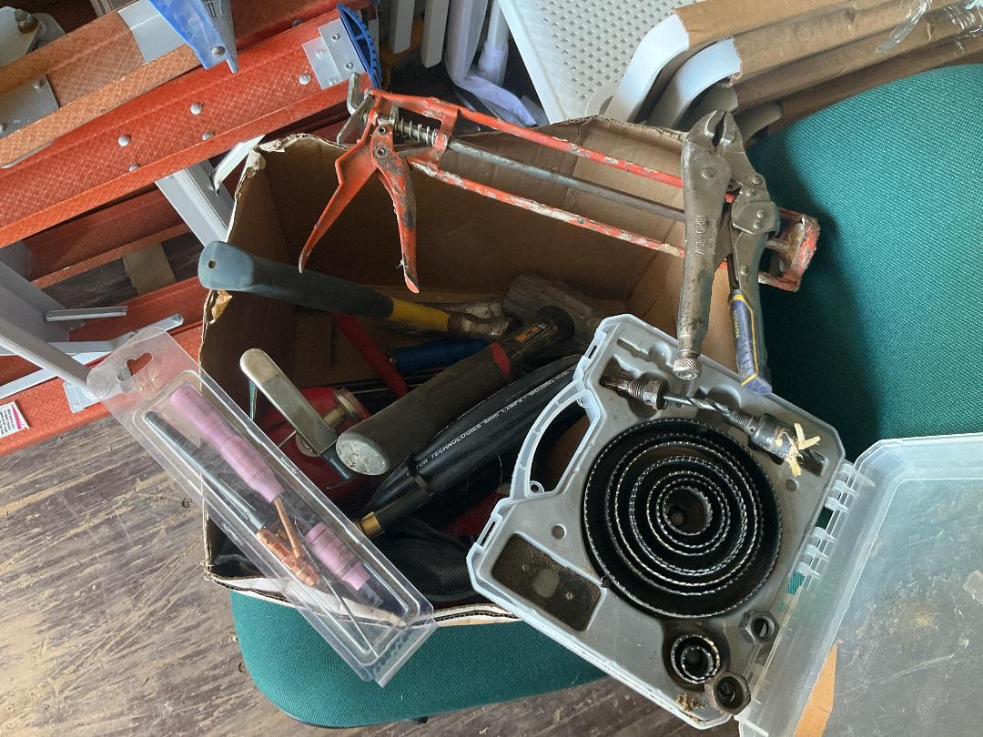 Photo '3' of Assorted Construction Tools Photo '3' of Assorted Construction Tools