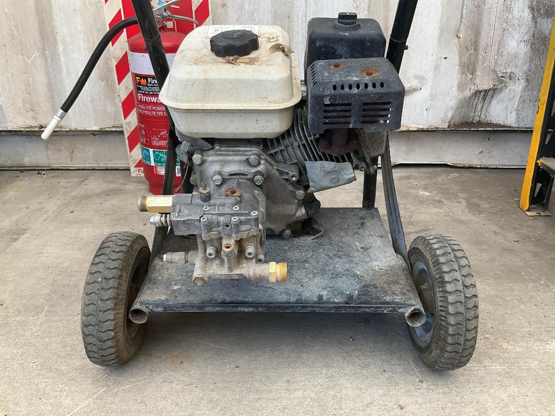 Photo '6' of High Pressure Washer Photo '6' of High Pressure Washer