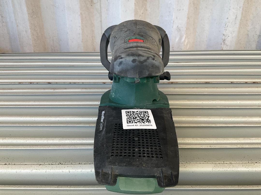 Photo '4' of Bosch Orbital Sander Photo '4' of Bosch Orbital Sander