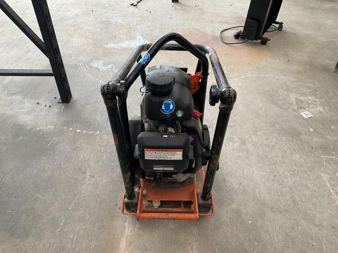 Photo '6' of Mikasa MVC-40H Plate Compactor