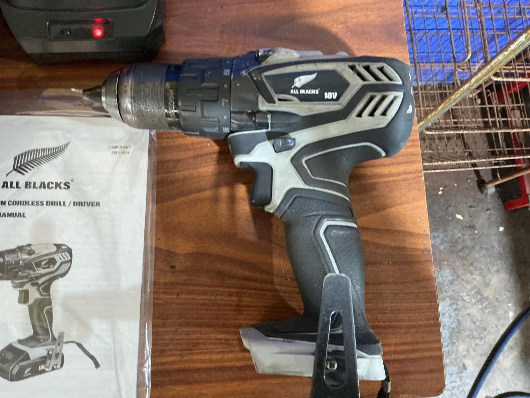 Photo '2' of 18v Lithium- Ion Cordless Drill Photo '2' of 18v Lithium- Ion Cordless Drill