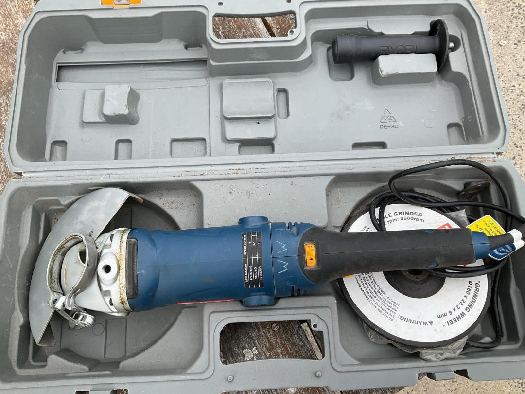 Photo '2' of Ryobi Grinder