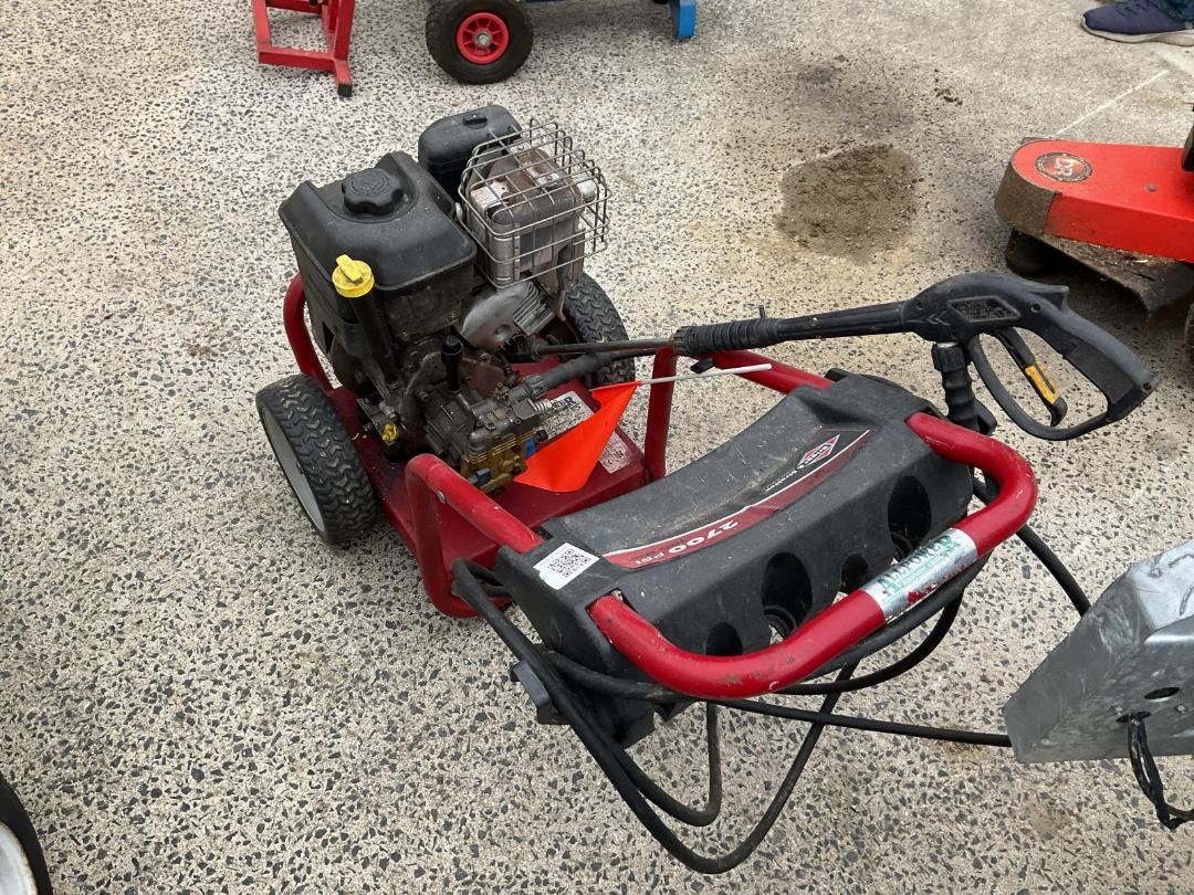 Photo '4' of Briggs & Stratton water blaster