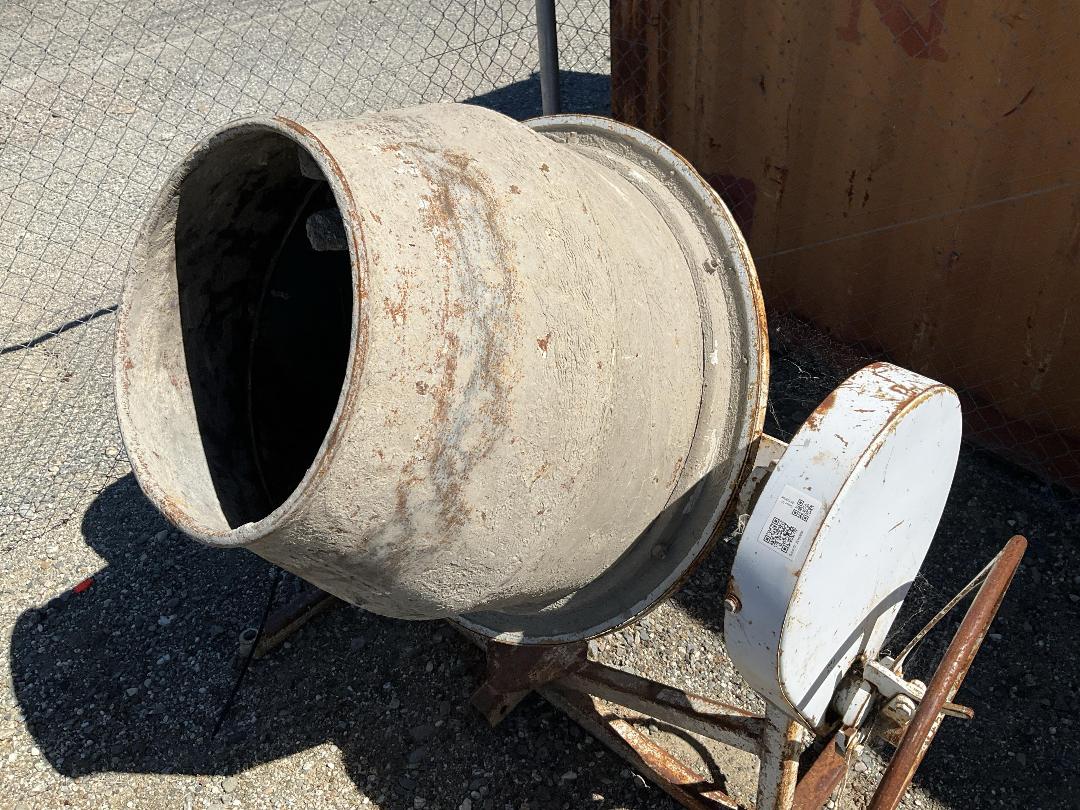 Photo '5' of Concrete mixer Photo '5' of Concrete mixer