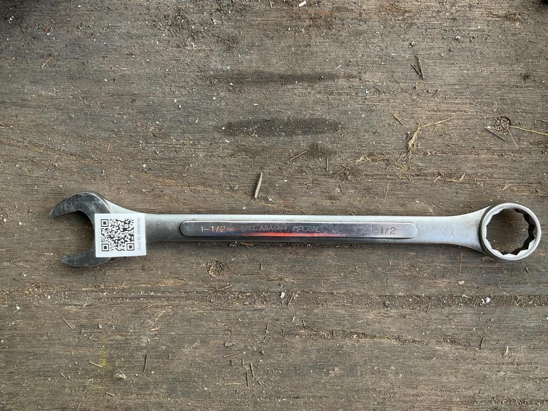 Photo '3' of Ring & Open End Spanner 1-1/2