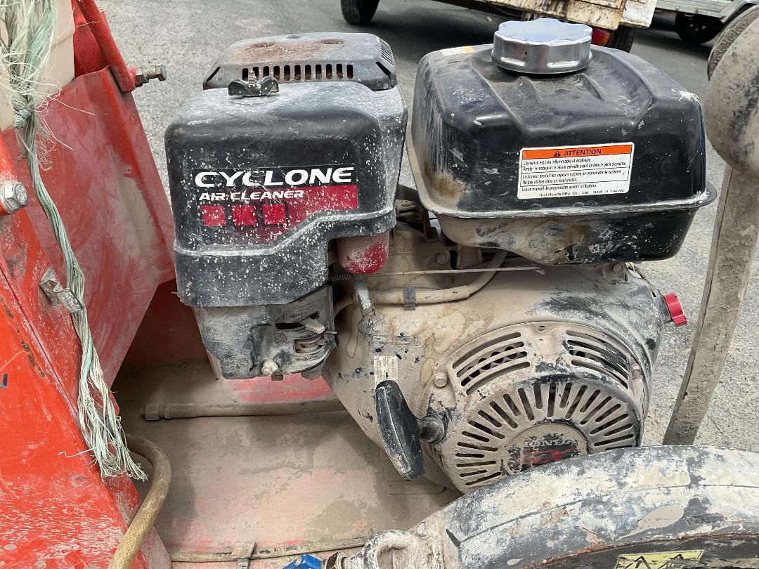 Photo '7' of Husqvarna FS400 Concrete Saw