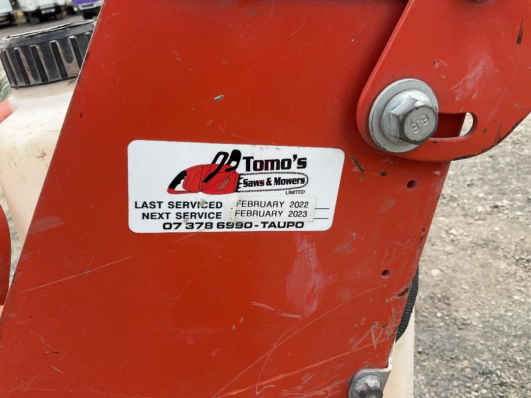 Photo '12' of Husqvarna FS400 Concrete Saw