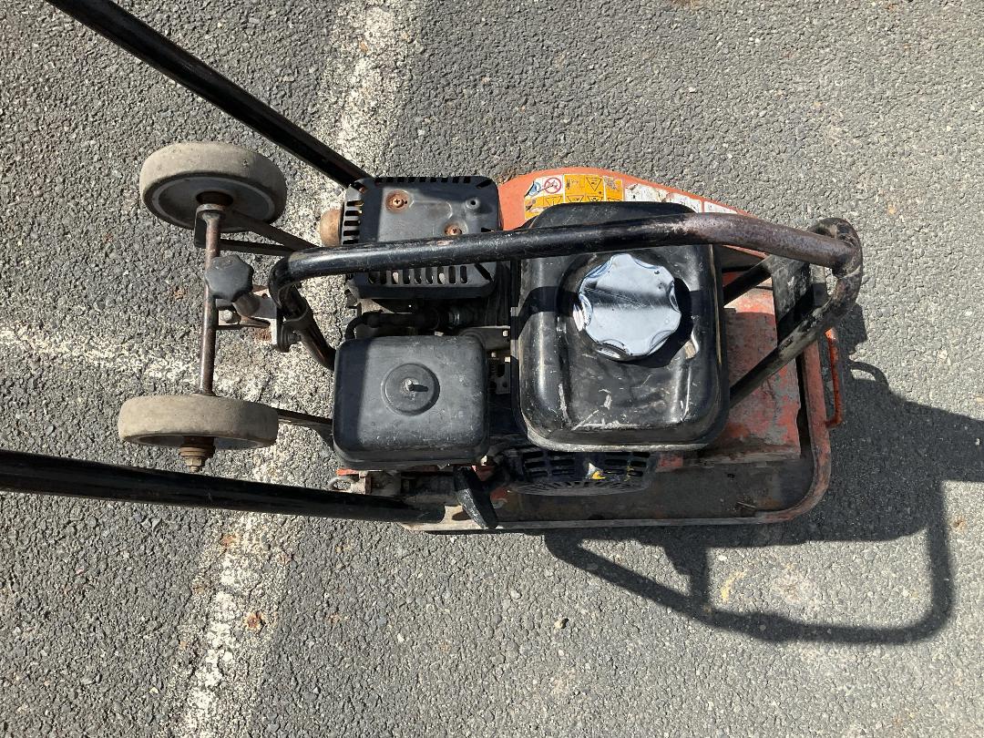 Photo '4' of Mikasa Plate Compactor