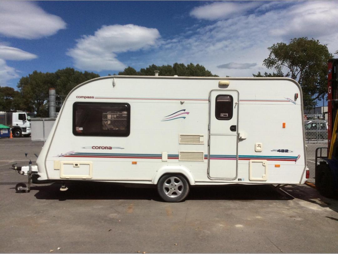 Photo '2' of Caravan Compass Corona 482 Coach Photo '2' of Caravan Compass Corona 482 Coach