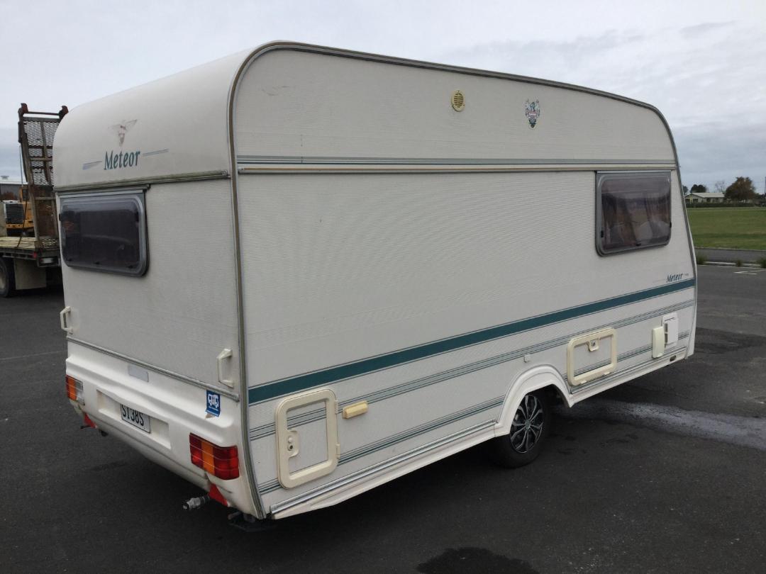 Photo '4' of CARAVAN LUNAR Caravan Photo '4' of CARAVAN LUNAR Caravan