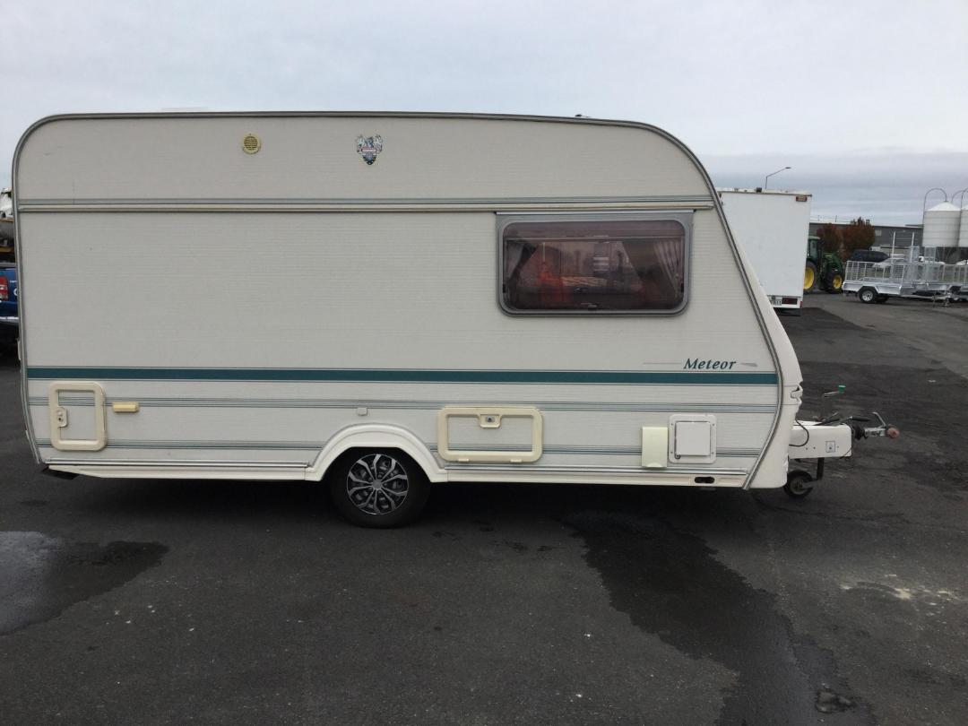 Photo '2' of CARAVAN LUNAR Caravan Photo '2' of CARAVAN LUNAR Caravan