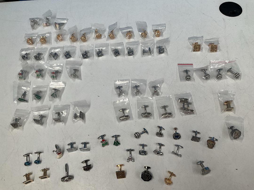 Photo '10' of Assortment of Cufflinks *New* Photo '10' of Assortment of Cufflinks *New*