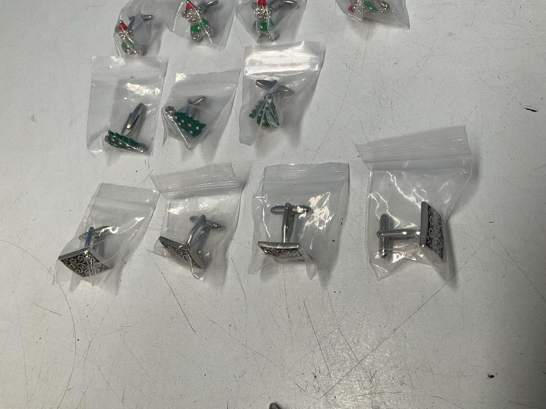 Photo '8' of Assortment of Cufflinks *New* Photo '8' of Assortment of Cufflinks *New*