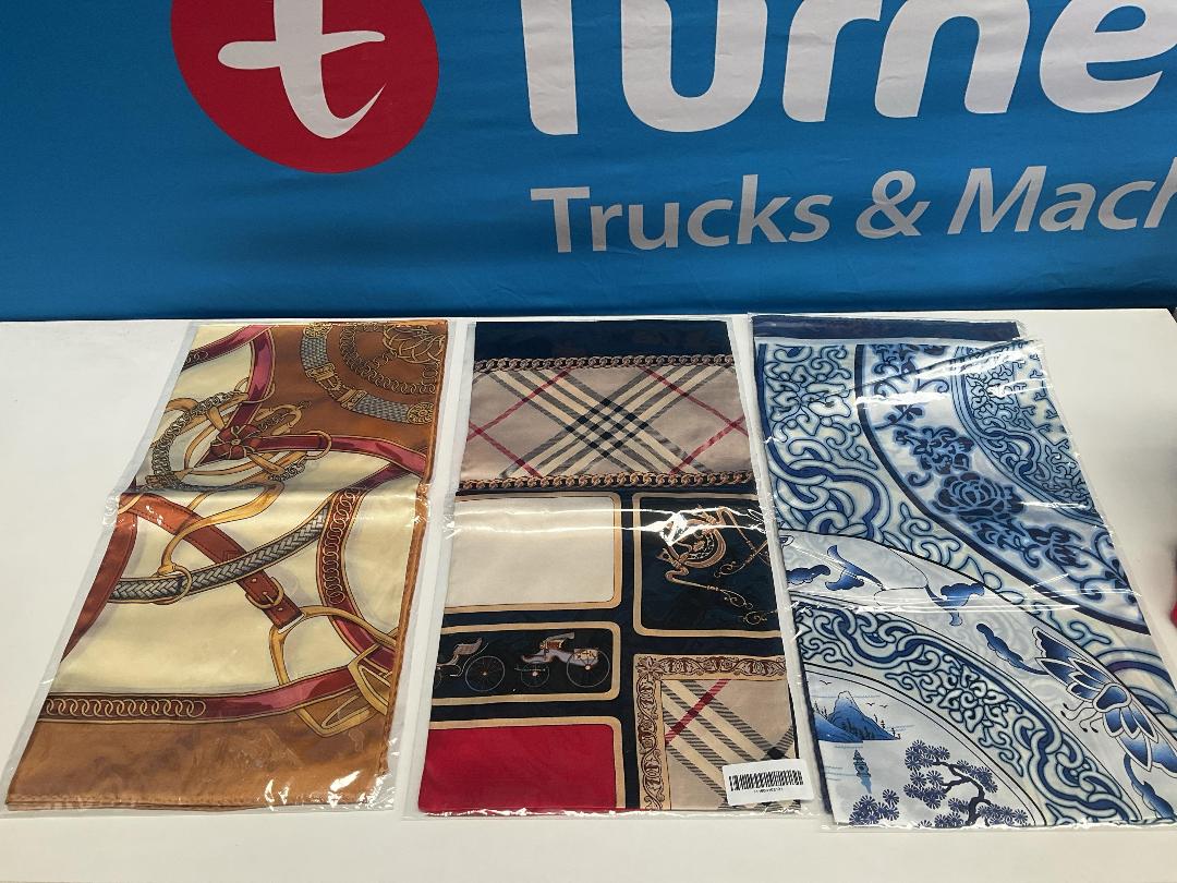 Photo '2' of 100% Silk Scarf 86cm (6pce) *NEW* Photo '2' of 100% Silk Scarf 86cm (6pce) *NEW*