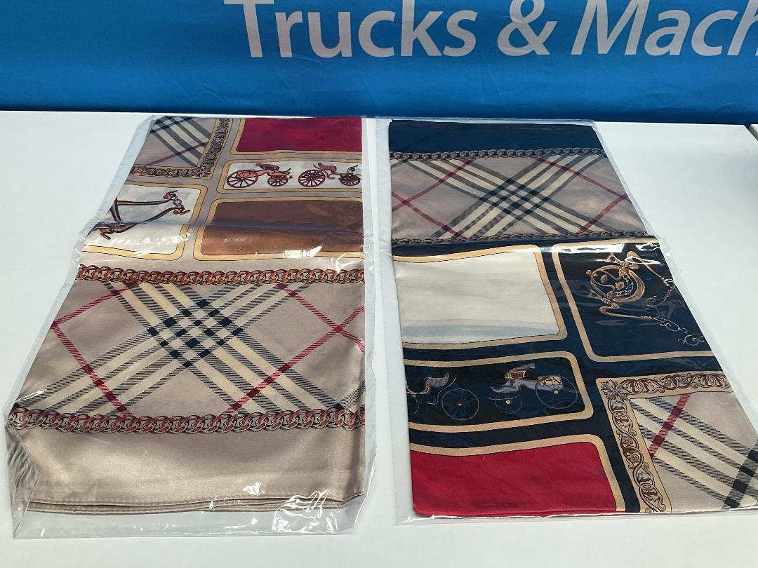 Photo '3' of 100% Silk Scarf 86cm (4pce) *NEW* Photo '3' of 100% Silk Scarf 86cm (4pce) *NEW*