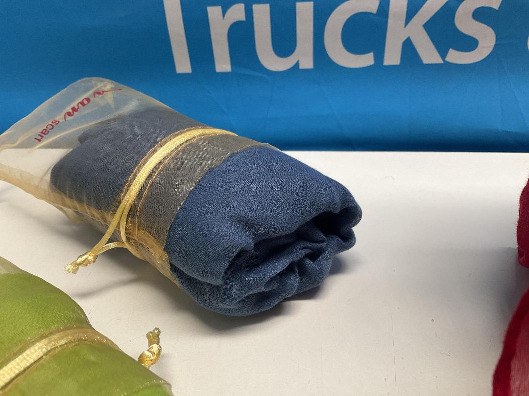 Photo '4' of 100% Cotton 190cm Scarf - Style Set #1 (4pce) *NEW* Photo '4' of 100% Cotton 190cm Scarf - Style Set #1 (4pce) *NEW*